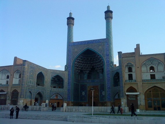 Esfahan, Iran er ein gamal by med flotte moskear. Men nettet i landet er sensurert så det held.