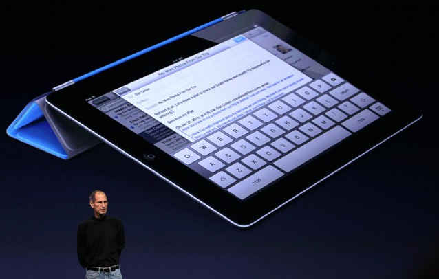 Steve Jobs presenterer iPad 2. Foto: Scanpix