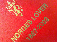 fotoutsnitt av boken Norges Lover