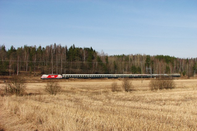 Tog gjennom finske skoger.