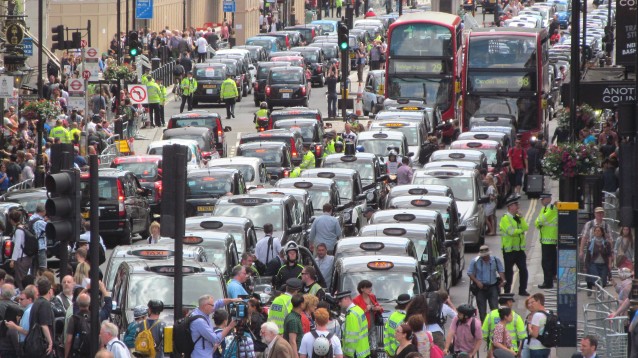 London anti-Uber taxi protest 11. juni 2014. Foto: David Holt, Flickr CC