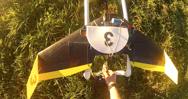Enkle hjemmebygde droner i isopor ble brukt i forsøkene. Foto: Skjermdump video fra CSAIL