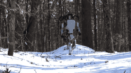 Roboten på vinterføre uten synlige problemer.