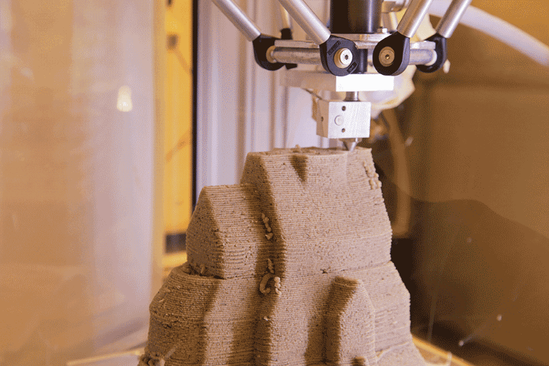 3D-printeren skriver ut lag med deig i 1mm tykkelse Foto: William Kempton